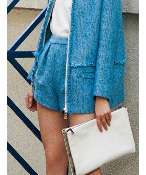 EMODA（エモダ）の「DENIM TWEED ハイウエスト ショートパンツ（パンツ・レディース・ホワイト/アイスブルー/インディゴ）」の2枚目の写真