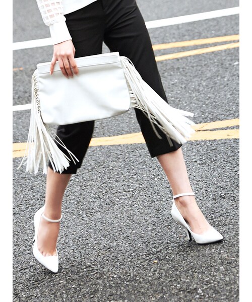 EMODA(エモダ)の「Marlene pincurveパンプス(シューズ・レディース・ホワイト/ブラック/オレンジ/アイスブルー・S/M/L/XL)」の7枚目の写真