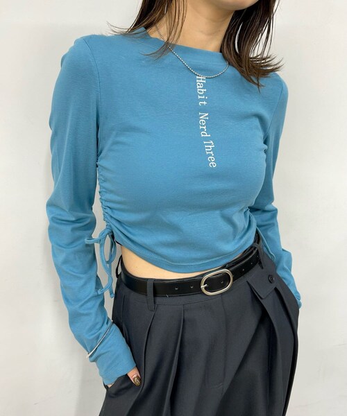 WHO'S WHO gallery(フーズフーギャラリー)の「【HiNT/ヒント】HiNTロゴL/S TEE(Tシャツ/カットソー・レディース・オフホワイト/ブラック/チャコールグレー/ネイビー/サックスブルー・F)」の5枚目の写真