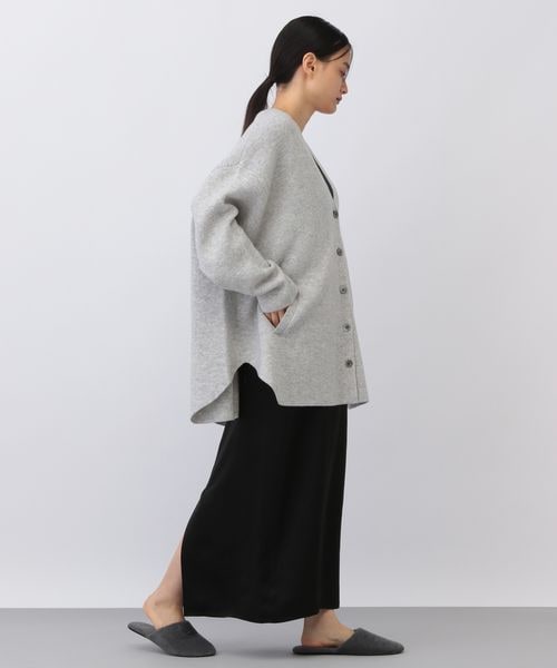 A part by（アパートバイ）の「カシミヤニットシャツテール