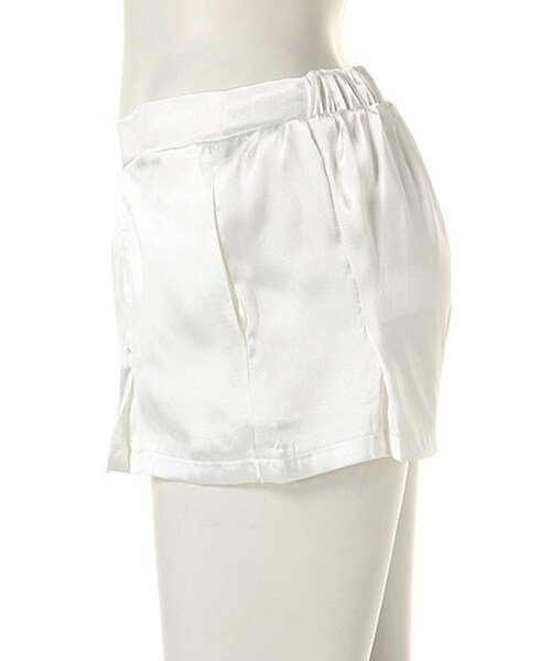 GYDA(ジェイダ)の「サテンショートパンツ(パンツ・レディース・オフホワイト/ベージュ・S/M)」の7枚目の写真