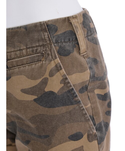 GYDA（ジェイダ）の「カモフラロールアップショートパンツ（パンツ・レディース・ベージュ/カーキ・S/M）」の9枚目の写真