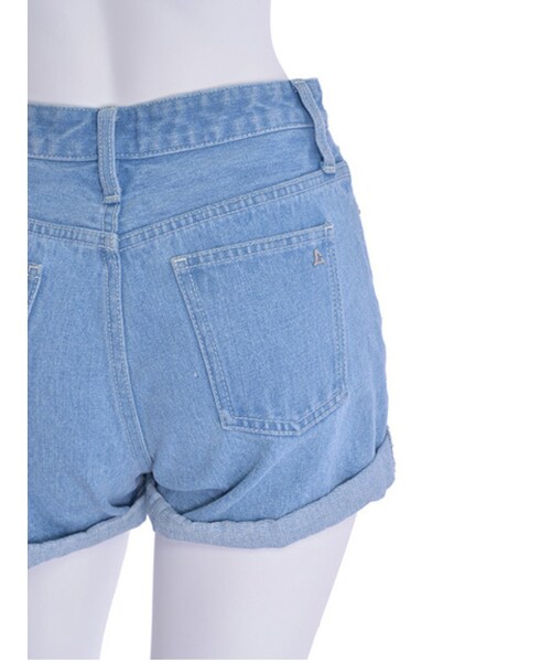 GYDA（ジェイダ）の「ロールアップデニムショートパンツ（パンツ・レディース・ブルー/アイスブルー・S）」の11枚目の写真