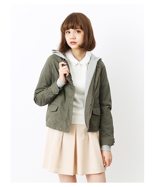 earth music&ecology(アースミュージックアンドエコロジー)の「<サイズコンシェルジュ>3Wayミリタリーブルゾン(ブルゾン ・レディース・カーキ/ネイビー・L)」の6枚目の写真