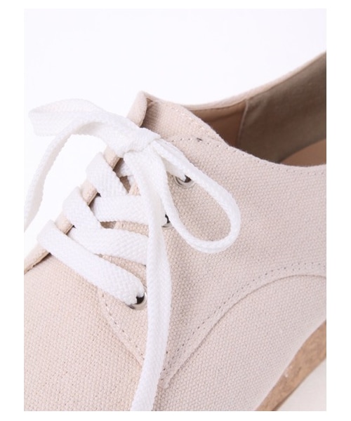 earth music&ecology(アースミュージックアンドエコロジー)の「<サイズコンシェルジュ>レースアップ厚底キャンバスシューズ(パンプス・レディース・アイボリー/ブラック/ライトイエロー・25cm)」の6枚目の写真