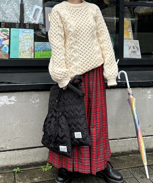 w closet（ダブルクローゼット）の「【Alley】ハートキルト巾着バック（バッグ・レディース・オフホワイト/ブラック/ピンク/シルバー・FREE）」の15枚目の写真