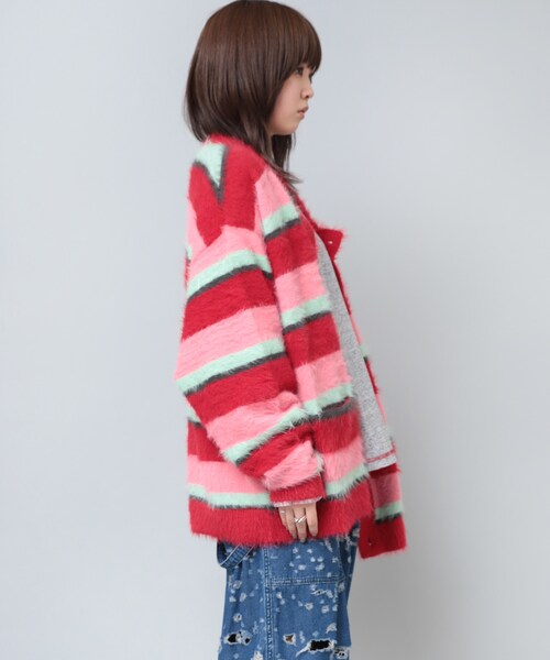 RNA（アールエヌエー）の「早トク10倍【11月下旬納期】K2660 シャギーボーダールーズカーディガン（トップス・レディース・レッド/ラベンダー）」の4枚目の写真