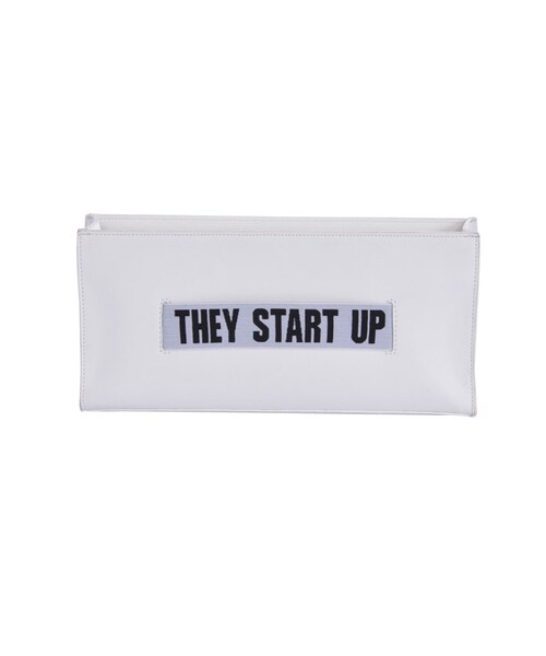 jouetie（ジュエティ）の「JQDゴムクラッチ（バッグ・レディース・オフホワイト/ブラック）」の3枚目の写真