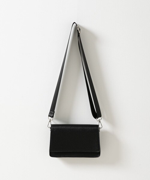 COLONY 2139（コロニートゥーワンスリーナイン）の「フラップミニショルダーバッグ（ショルダーバッグ・メンズ・ベージュ/ブラックその他1/ブラック・FREE）」の2枚目の写真