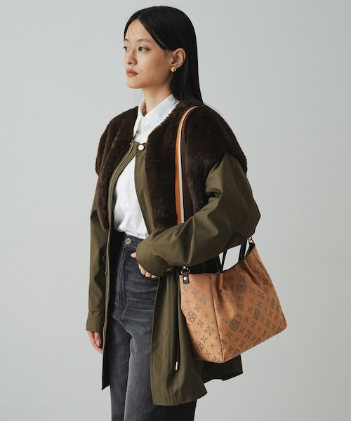 ラシット　2つのシルエットが楽しめる ショルダー付きトートバッグ russet（ラシット）の「【2つのシルエットが楽しめる】ショルダー付き