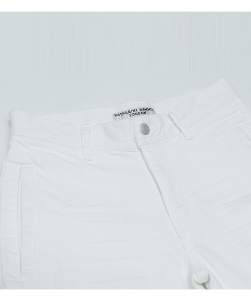 KATHARINE HAMNETT LONDON （キャサリンハムネットロンドン）の「COATING STRETCH DENIM（パンツ・メンズ・ホワイト・S/M/L）」の4枚目の写真