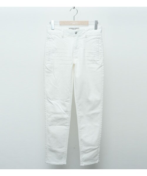 KATHARINE HAMNETT LONDON （キャサリンハムネットロンドン）の「COATING STRETCH DENIM（パンツ・メンズ・ホワイト・S/M/L）」の2枚目の写真