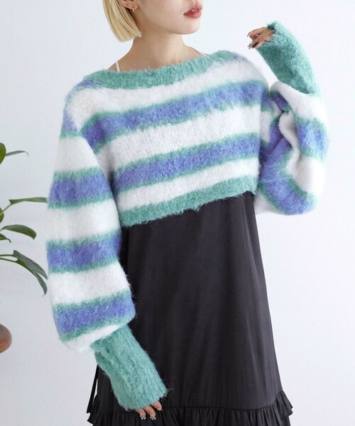 w closet(ダブルクローゼット)の「ブークレ起毛両A面ボレロ(トップス・レディース・アイボリー/グレー/オフ/ブルー/ベージュピンク・FREE)」の3枚目の写真