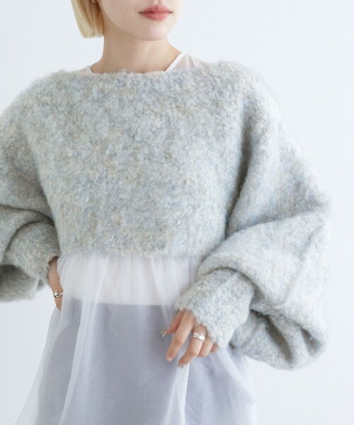 w closet(ダブルクローゼット)の「ブークレ起毛両A面ボレロ(トップス・レディース・アイボリー/グレー/オフ/ブルー/ベージュピンク・FREE)」の2枚目の写真
