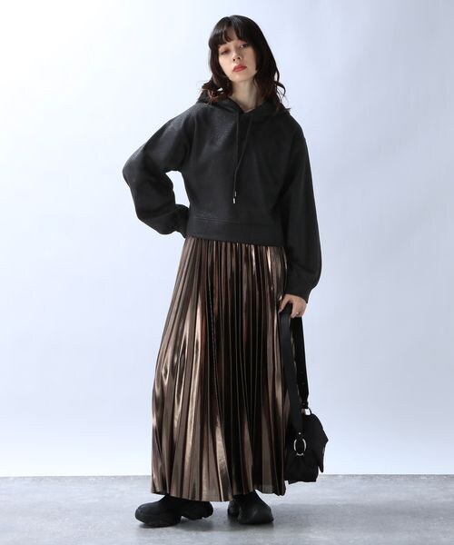 【JEANASIS】ラメショートフーディ JEANASIS（ジーナシス）の「ラメショートフーディ（）」 - WEAR