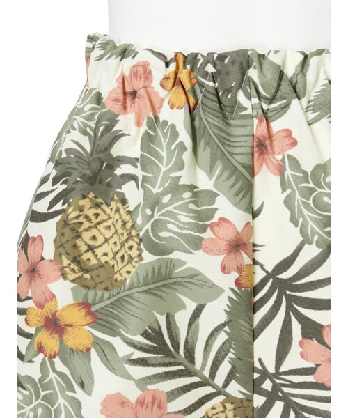 dazzlin（ダズリン）の「【dazzlin】トロピカルボンディングショートパンツ（パンツ・レディース・ホワイト/ネイビー・S/M）」の6枚目の写真