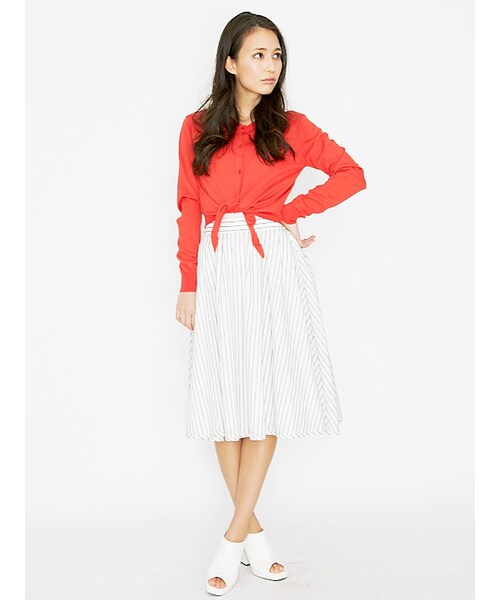 MERCURYDUO（マーキュリーデュオ）の「【DUO】 2way ニットカーデ（トップス・レディース・オフホワイト/ライトグレー/オレンジ/ネイビー/ラベンダー・F）」の10枚目の写真