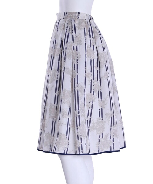 MERCURYDUO(マーキュリーデュオ)の「【DUO】 フラワーストライプギャザースカート(スカート・レディース・ベビーピンク/ライトイエロー/ネイビー/ラベンダー・F)」の13枚目の写真