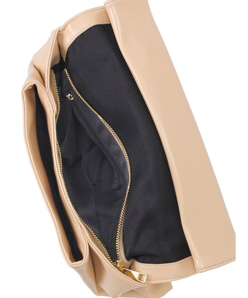 MURUA（ムルーア）の「【DRESS】プレーンBASICクラッチBAG（バッグ・レディース・ブラック/レッド/ベージュ・F）」の16枚目の写真