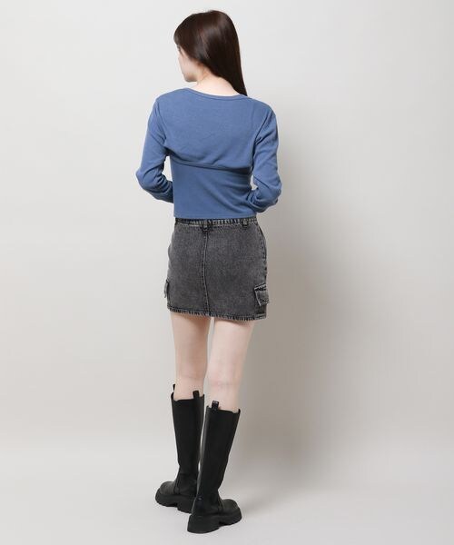 ALAND(エーランド)の「3.3 Field Trip/デニムカーゴミニスカート(スカート・レディース・ブラック(19)/カーキ(78)・M/L)」の5枚目の写真