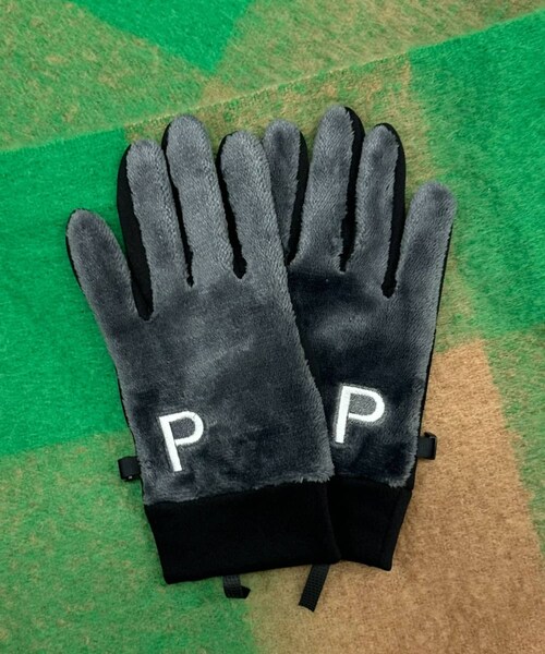 CIAOPANIC TYPY（チャオパニックティピー）の「ワンポイントロゴ刺繍手袋《スマホ対応》（手袋・レディース・ブラウン/グレー/ブラック・ONE）」の3枚目の写真