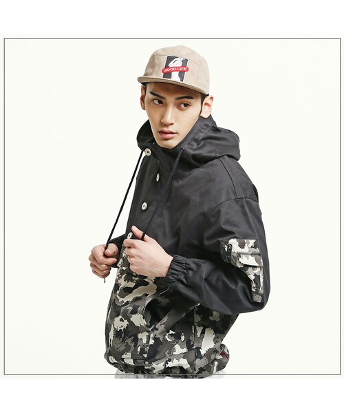 ROMANTIC CROWN（ロマンティッククラウン）の「WORLD CAMO PULLOVER BLK（その他・メンズ・기타）」の4枚目の写真