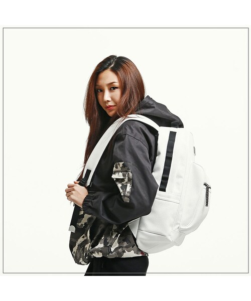 ROMANTIC CROWN（ロマンティッククラウン）の「INDEPENDENT BACKPACK WHT（バッグ・メンズ・기타）」の5枚目の写真
