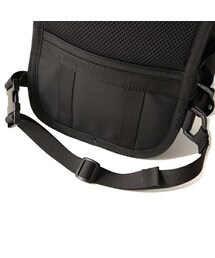 BRIEFING - ブリーフィング DROP POUCH ドロップポーチ ショルダーバッグ BRIEFING（ブリーフィング）の「DROP POUCHドロップ ポーチ