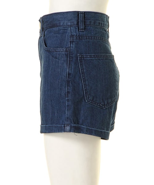 EMODA（エモダ）の「ロールUP ハイウエスト DENIM ショートパンツ（パンツ・レディース・ホワイト/アイスブルー/インディゴ・XS/S/M）」の6枚目の写真
