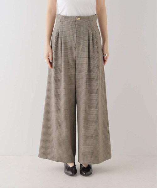 La TOTALITE（ラトータリテ）の「ハイウエストタックフレアパンツ  