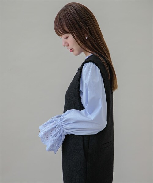 URBAN RESEARCH Sonny Label（アーバンリサーチサニーレーベル）の「2WAY袖口扇貝蕾絲立領罩衫（その他・レディース・米色/黑色/薩克斯藍・米色/黑色/薩克斯藍）」の20枚目の写真