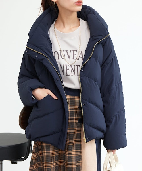 Chez toi（シェトワ）の「ボリュームネックストレッチショートダウン