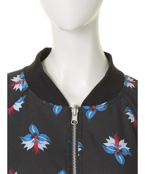 jouetie（ジュエティ）の「JAPANESE FLOWER 2WAYブルゾン（ジャケット/アウター・レディース・オフホワイト/ブラック・M）」の6枚目の写真