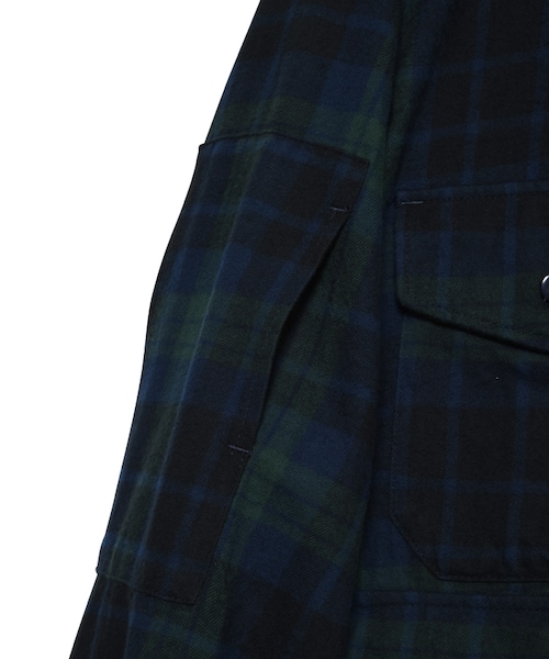 Engineered Garments（エンジニアードガーメンツ）の「Trail Shirt（トップス・メンズ・D.GREEN/31・S/M）」の7枚目の写真