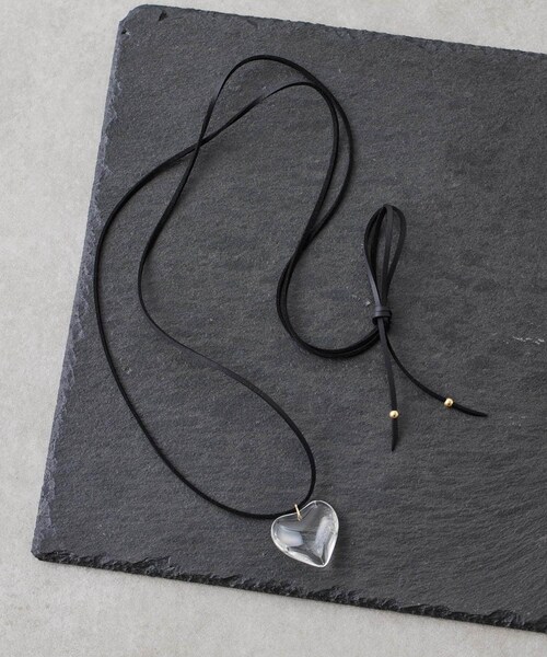 COLLAGE GALLARDAGALANTE(コラージュガリャルダガランテ)の「【PAPILLONNER/パピヨネ】クリアハートネックレス(ネックレス・レディース・クリア・FREE)」の1枚目の写真