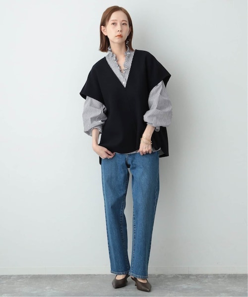 SLOBE IENA Vネックスタンドフリルブラウス SLOBE IENA（スローブイエナ）の「Vネックスタンドフリル