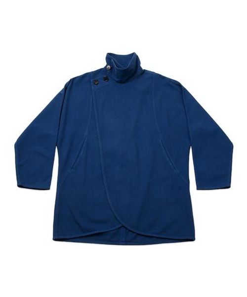 BLUE BLUE JAPAN(ブルーブルージャパン)の「藍染斜開披風式外套(その他・メンズ・藍・UN)」の1枚目の写真