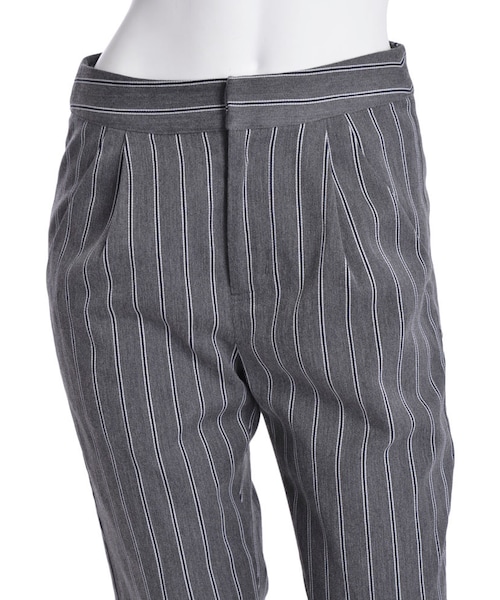 Ungrid(アングリッド)の「レジメンタルストライプ パンツ(パンツ・レディース・グレー・S/M)」の7枚目の写真