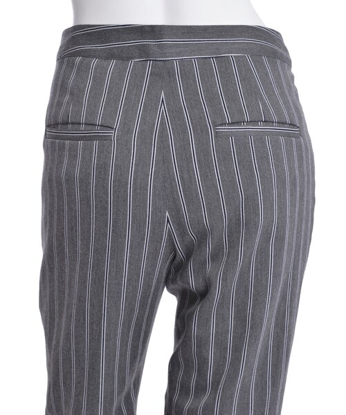 Ungrid(アングリッド)の「レジメンタルストライプ パンツ(パンツ・レディース・グレー・S/M)」の6枚目の写真