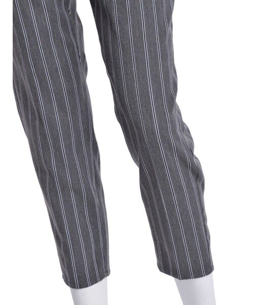 Ungrid(アングリッド)の「レジメンタルストライプ パンツ(パンツ・レディース・グレー・S/M)」の8枚目の写真
