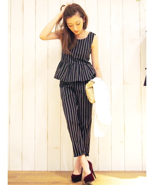 Ungrid(アングリッド)の「レジメンタルストライプ パンツ(パンツ・レディース・グレー・S/M)」の2枚目の写真