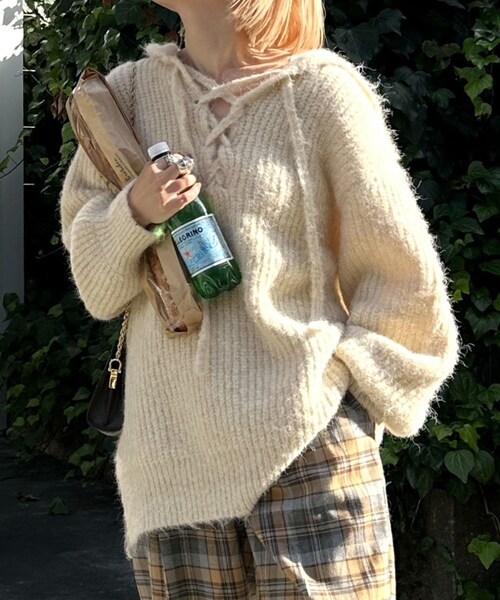 w closet（ダブルクローゼット）の「【Alley】レースアップフーディ