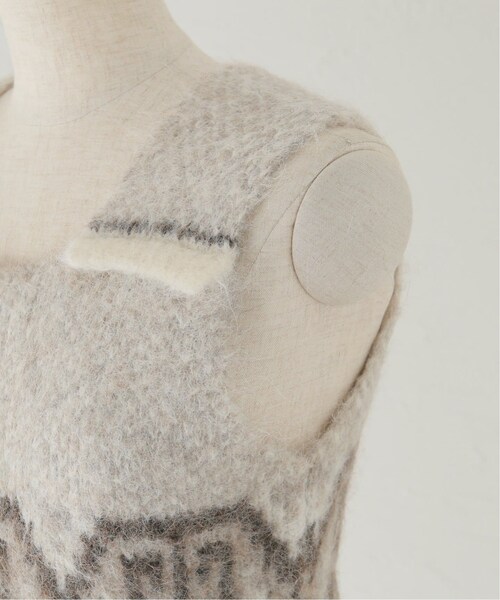 INSCRIRE /Cowichan No Sleeve Sweater