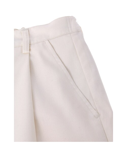 w closet(ダブルクローゼット)の「ツイル7分丈ワイドクロップドタックパンツ(パンツ・レディース・アイボリー/ネイビー・FREE)」の7枚目の写真