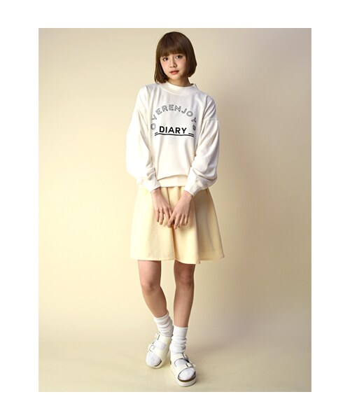 w closet（ダブルクローゼット）の「ボリューム袖プリント入り裏毛プルオーバー（トップス・レディース・オフホワイト/グレー/スモークグレー/D.ブルー・FREE）」の11枚目の写真