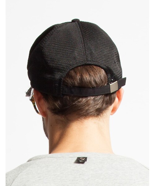 wjk（ダヴルジェイケイ）の「cut-off mesh cap（帽子・メンズ・white x navy/white×black/black x black・F）」の3枚目の写真