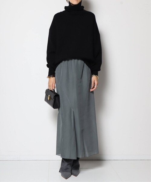 MUSE de Deuxieme classe（ミューズデドゥーズィエムクラス）の「*rib