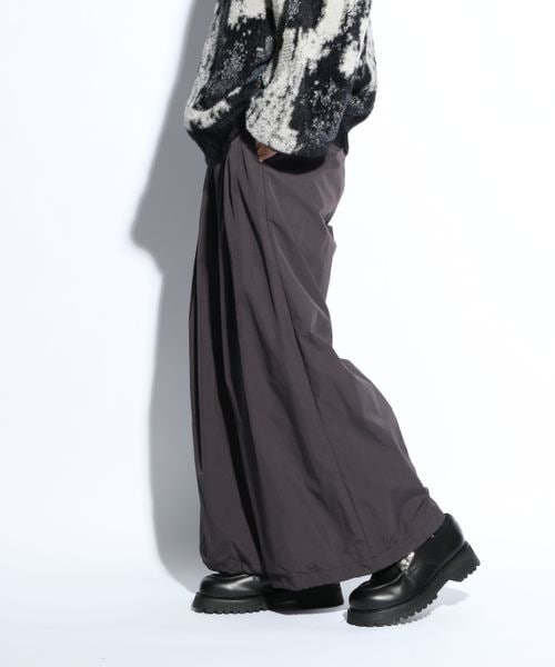 HARE（ハレ）の「DABOルーズナイロンパンツ（パンツ・メンズ・ブラック09/グレー16/グリーン70・FREE）」の2枚目の写真