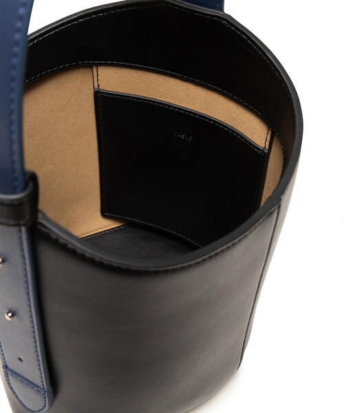 VASIC（ヴァジック）の「MARY（バッグ・レディース・BLACK/01/BEIGE/27・F）」の9枚目の写真