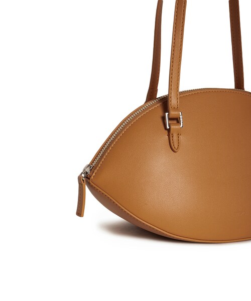 VASIC（ヴァジック）の「LAUREL（バッグ・レディース・BEIGE/27/BLACK/01・F）」の6枚目の写真